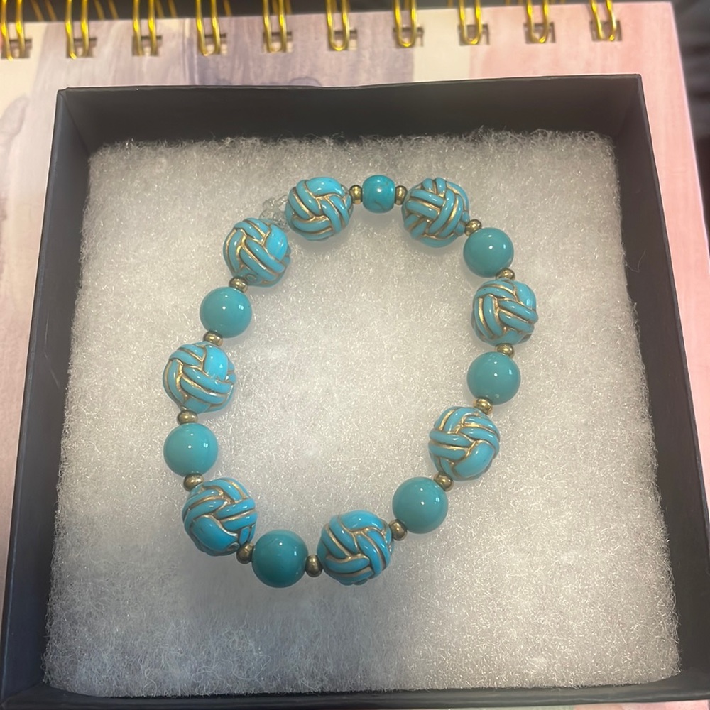 ☀️ Handmade Turquoise Beaded Bracelet